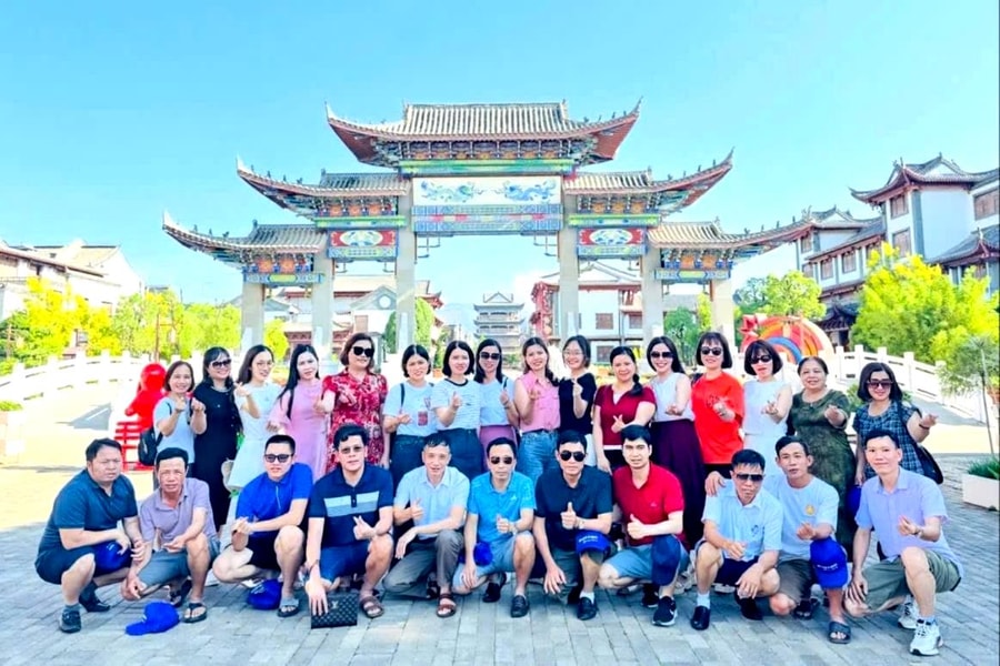 Mùa hè khác biệt của lãnh đạo nhà trường