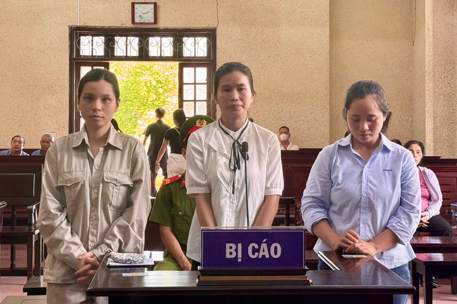 3 nữ quái câu kết bán phế liệu thép ở Cẩm Giàng lĩnh án