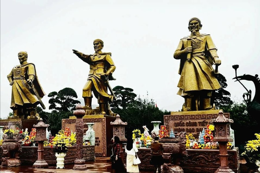 Bạch Đằng Giang - nơi khí thiêng sông núi hội tụ