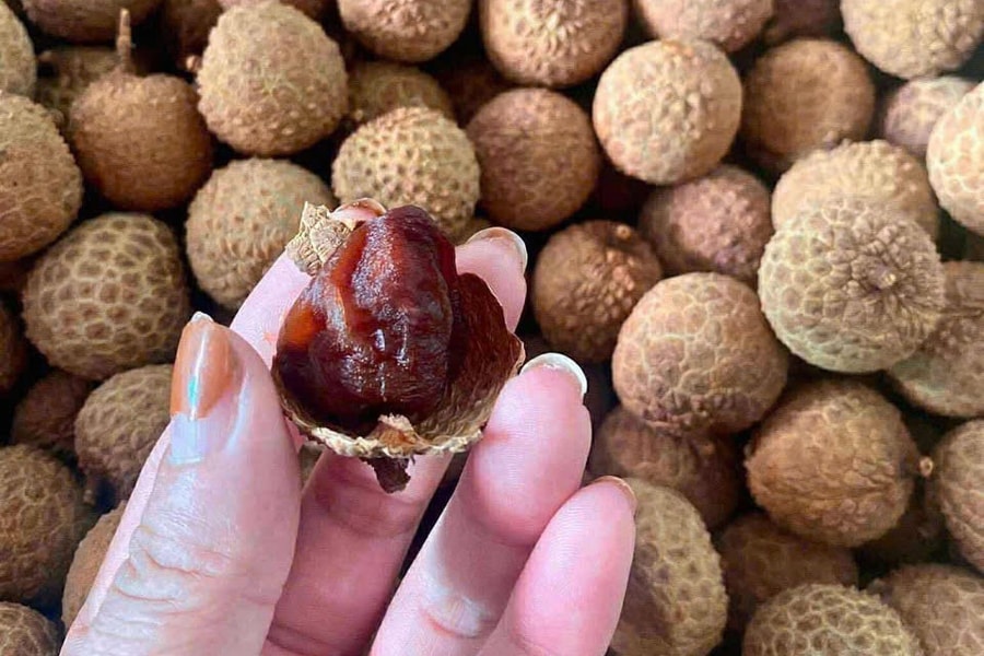 Vải thiều Thanh Hà sấy khô có giá cao nhất 100.000 đồng/kg