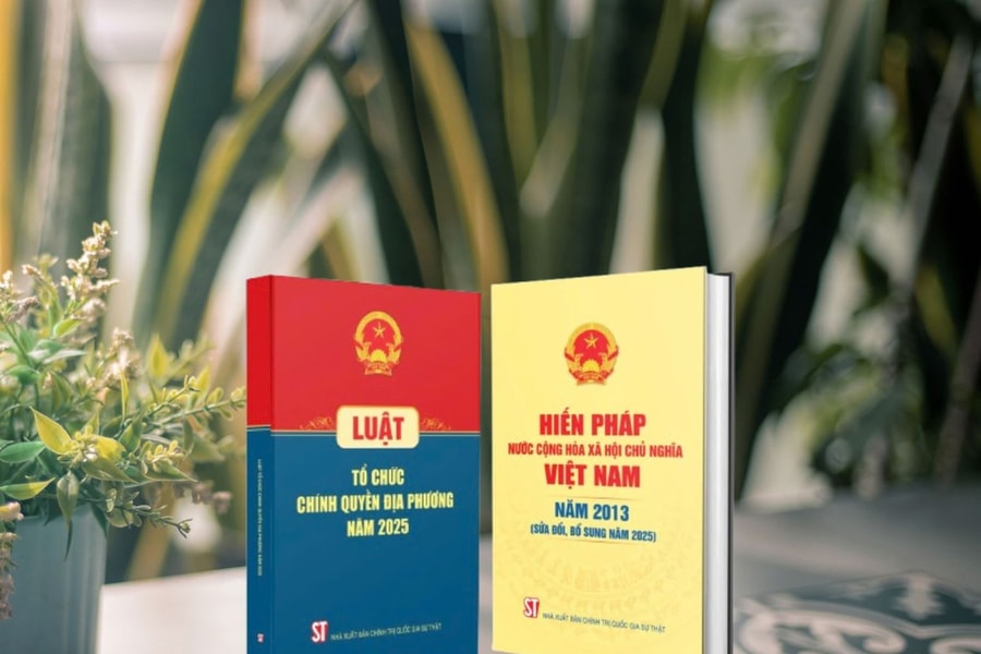 Ra mắt sách về Hiến pháp sửa đổi năm 2025