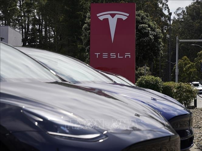 Cổ phiếu Tesla lao dốc sau khi tỷ phú Elon Musk thành lập đảng chính trị mới