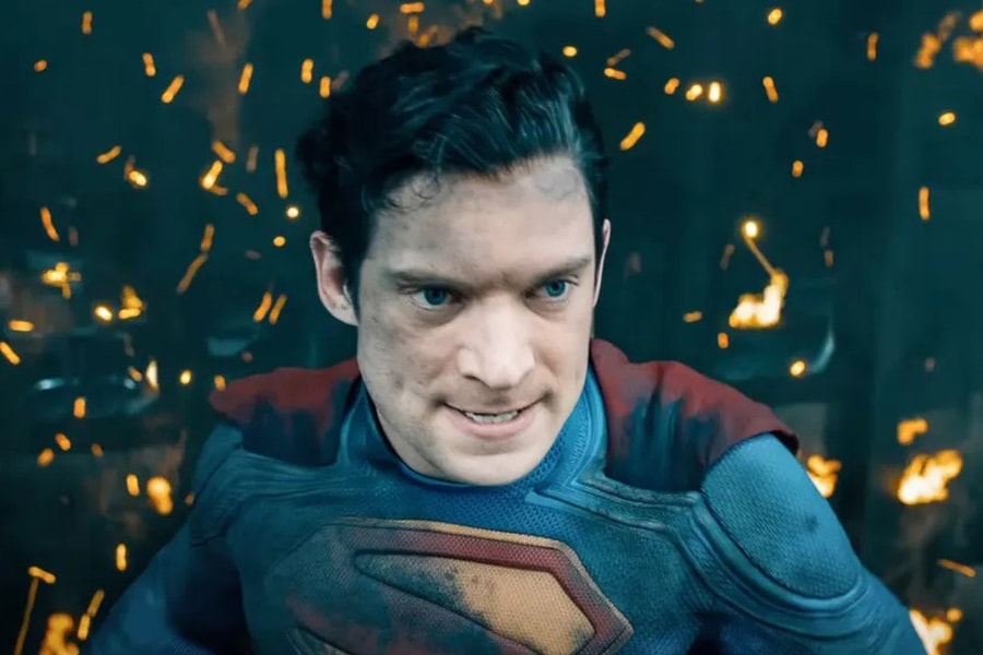 'Superman' tái khởi động 'cuộc xâm chiếm' của vũ trụ DC
