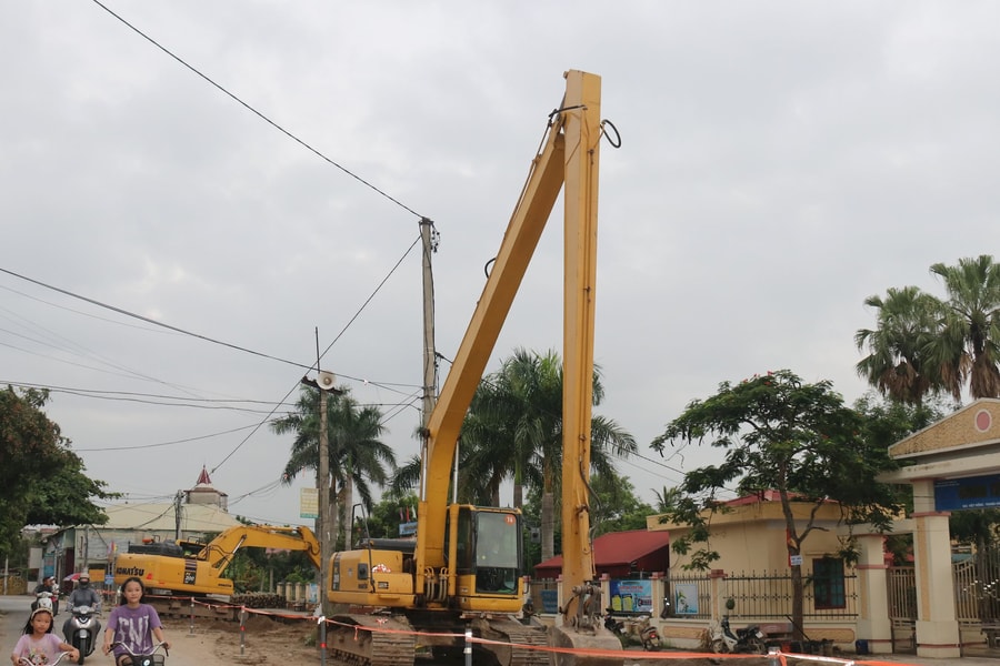 Tăng tốc thi công đường 390B