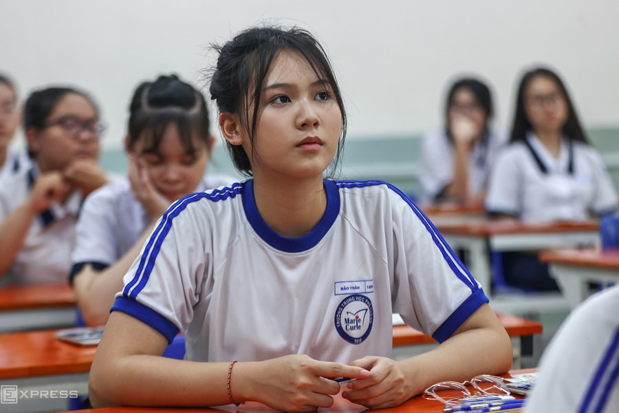 Phổ điểm 12 môn thi tốt nghiệp THPT 2025