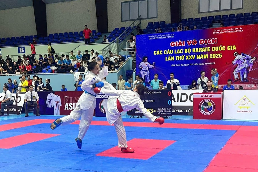 Hai nữ võ sĩ karate mang về cho Hải Phòng 2 huy chương vàng quốc gia
