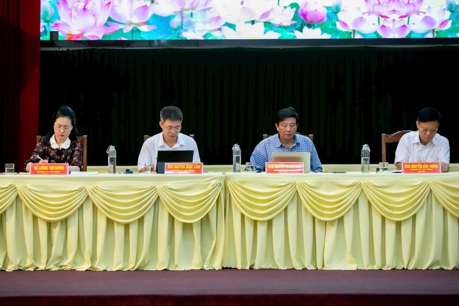 Đầu tư các trang thiết bị cho Trung tâm Phục vụ hành chính công xã