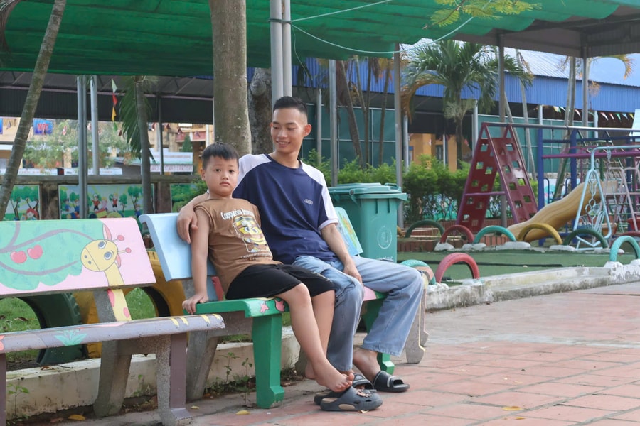 'Ở Việt Nam, ra ngõ gặp người hùng'