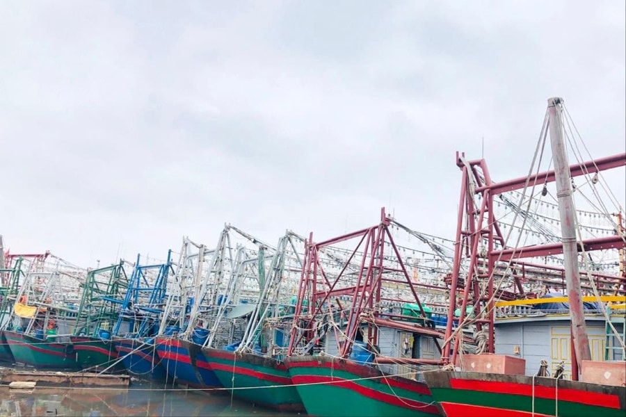 Boats banned from going to sea, coastal recreation suspended