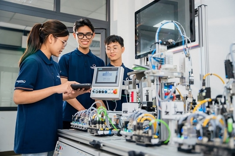 Bộ Giáo dục và Đào tạo bỏ quy định đạt 8 điểm Toán mới được học ngành bán dẫn