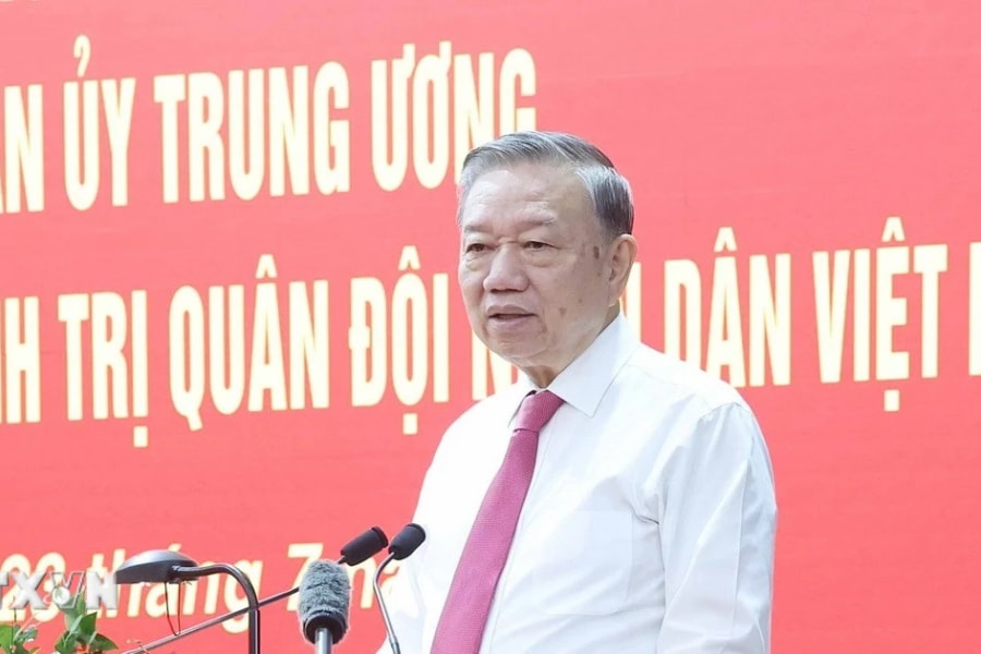 Tổng Bí thư Tô Lâm: Xây dựng quân đội vững mạnh về chính trị, gắn bó máu thịt với nhân dân
