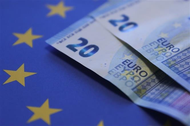 Đồng euro 'nổi sóng' giữa lúc USD mất đà