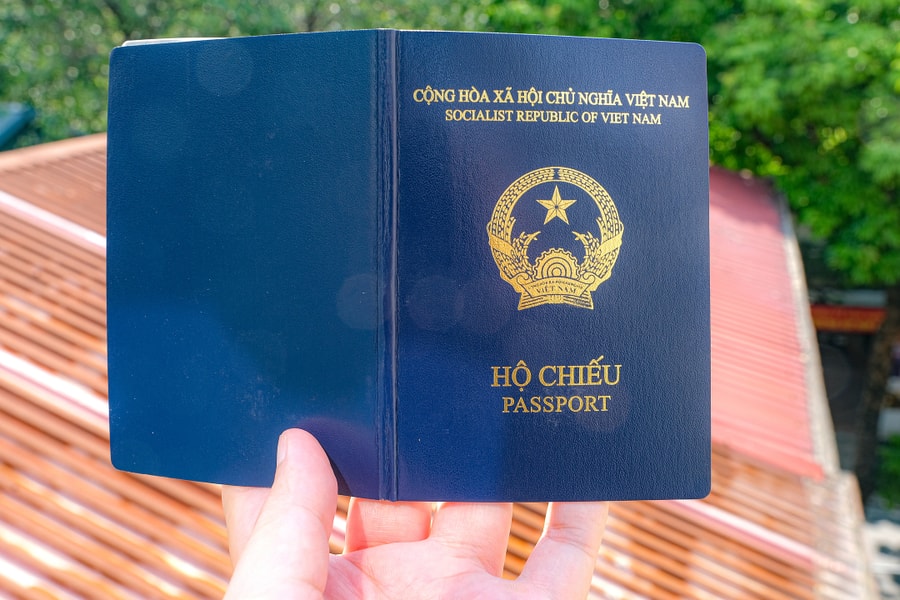 Hộ chiếu Việt Nam tăng 7 bậc trong bảng xếp hạng thế giới