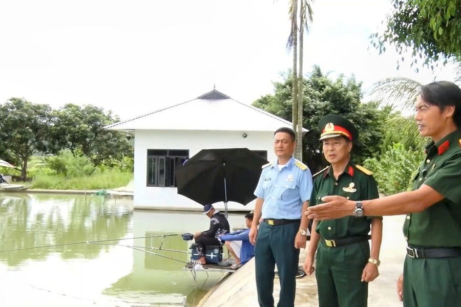 Phát huy phẩm chất bộ đội Cụ Hồ trên mặt trận kinh tế