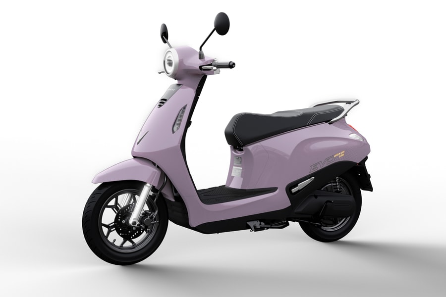 VinFast ra mắt xe máy điện đi 262 km một lần sạc