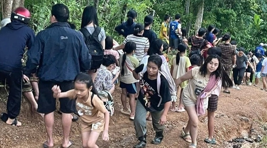 Hàng nghìn người ở hạ du thủy điện Bản Vẽ tháo chạy lên núi vì một tin đồn