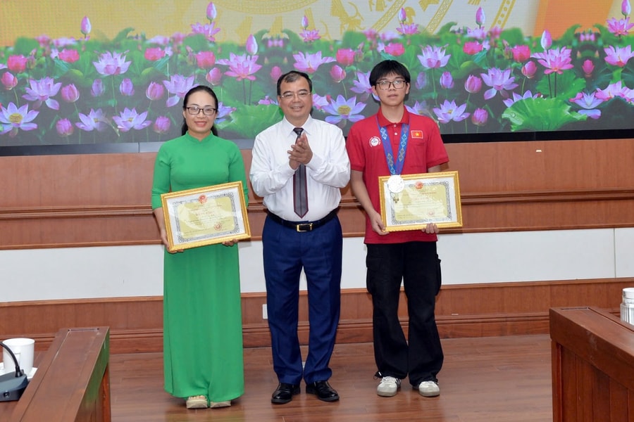Hai Phong to increase investment in education, focusing on gifted learners