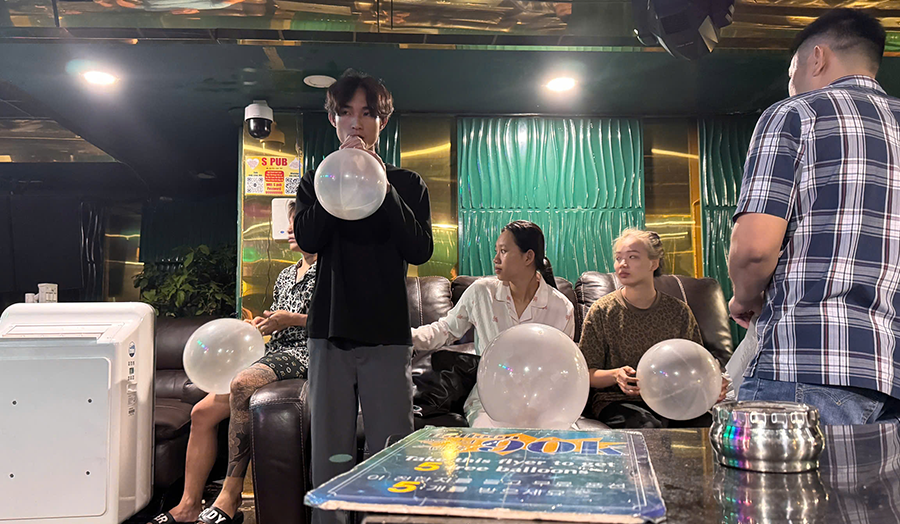 Điểm ăn chơi ở Bùi Viện bán hàng cấm ghi cocktail, thu lợi trăm tỷ