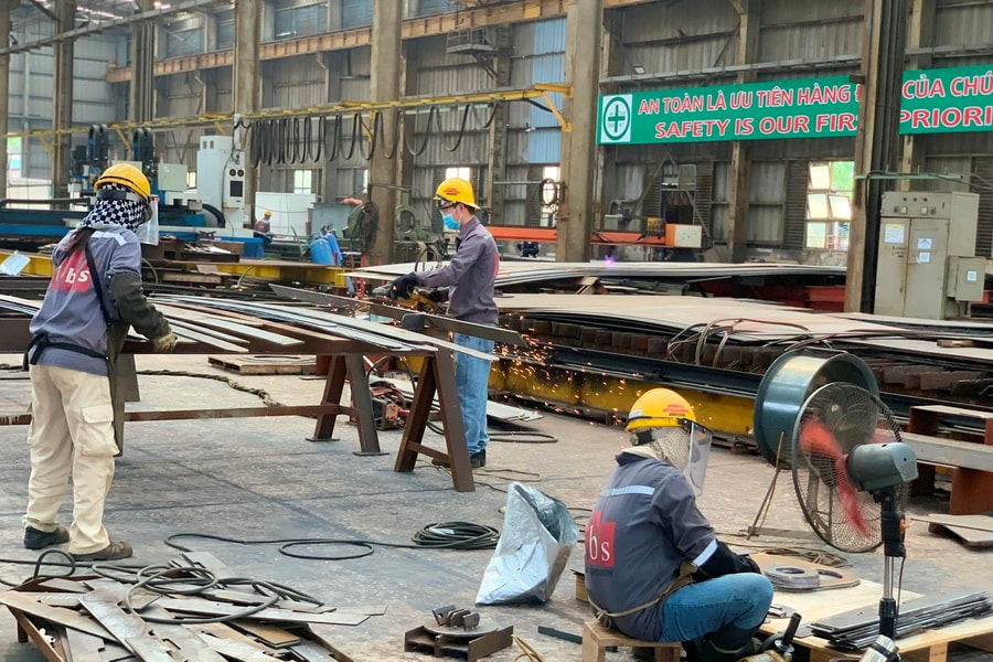 Cải thiện môi trường làm việc, bảo đảm sức khỏe người lao động