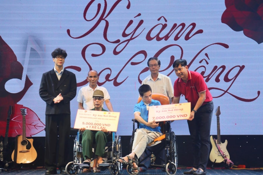 Trường THPT chuyên Nguyễn Trãi tổ chức chương trình nghệ thuật gây quỹ từ thiện