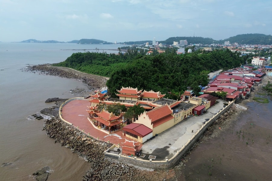 Đền Bà Đế - điểm chạm tâm linh ven biển Hải Phòng