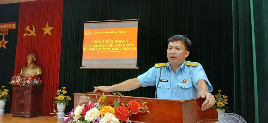 Sư đoàn 363 đồng loạt thông báo kết quả Hội nghị Trung ương 12