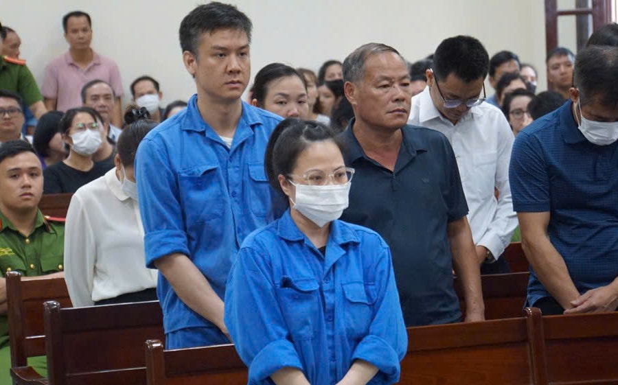 Vì sao tòa trả hồ sơ điều tra bổ sung vụ án xảy ra tại Chi cục Hải quan cảng 2?