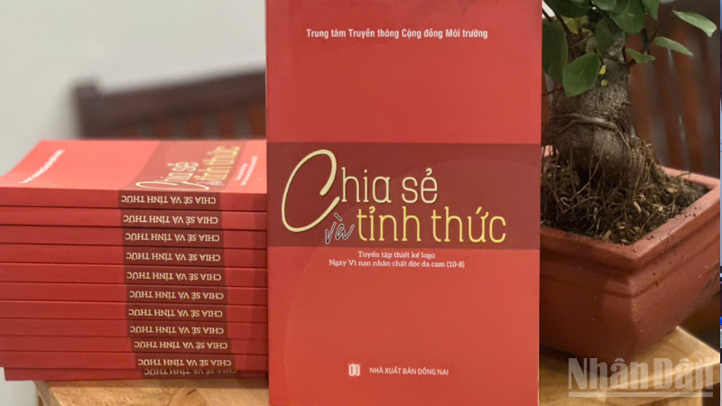 Ra mắt cuốn sách “Chia sẻ và thức tỉnh”- Hành trình truyền thông nhân văn kết nối cộng đồng bằng nghệ thuật thị giác