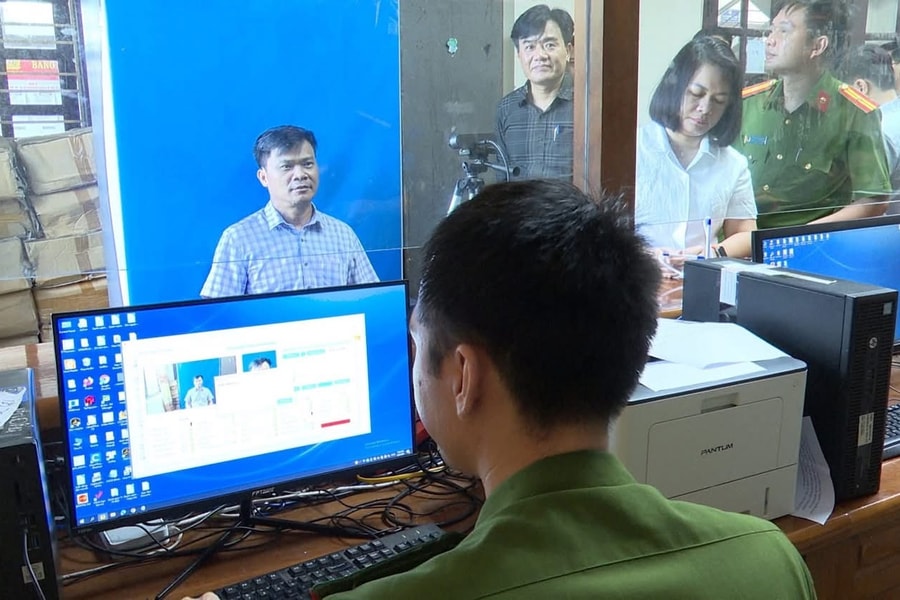 Thành phố Hải Phòng khẩn trương đổi thẻ đảng viên