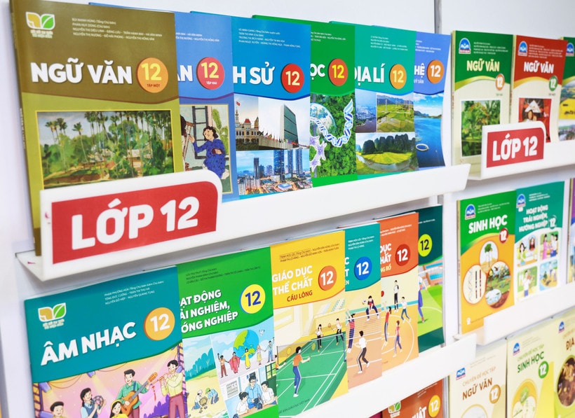 Chưa sửa sách giáo khoa năm học tới