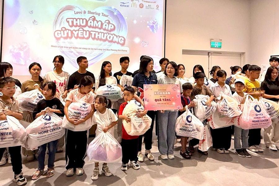 AEON Mall Hai Phong Le Chan brings joy to 35 disadvantaged children