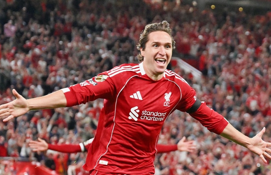 Liverpool thắng siêu kịch tính trận khai màn Ngoại hạng Anh