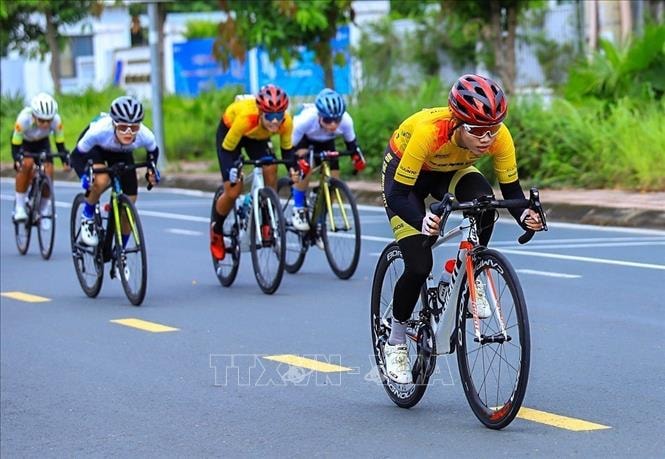 Khai mạc Giải Vô địch Xe đạp đường trường và địa hình trẻ quốc gia