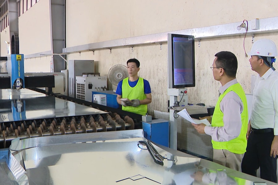 Promoting industrial enterprises’ deeper integration into supply chains