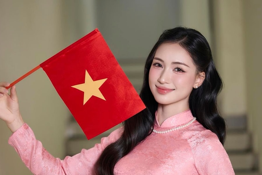 Khoảnh khắc 'đổi đời' của ca sĩ Hòa Minzy