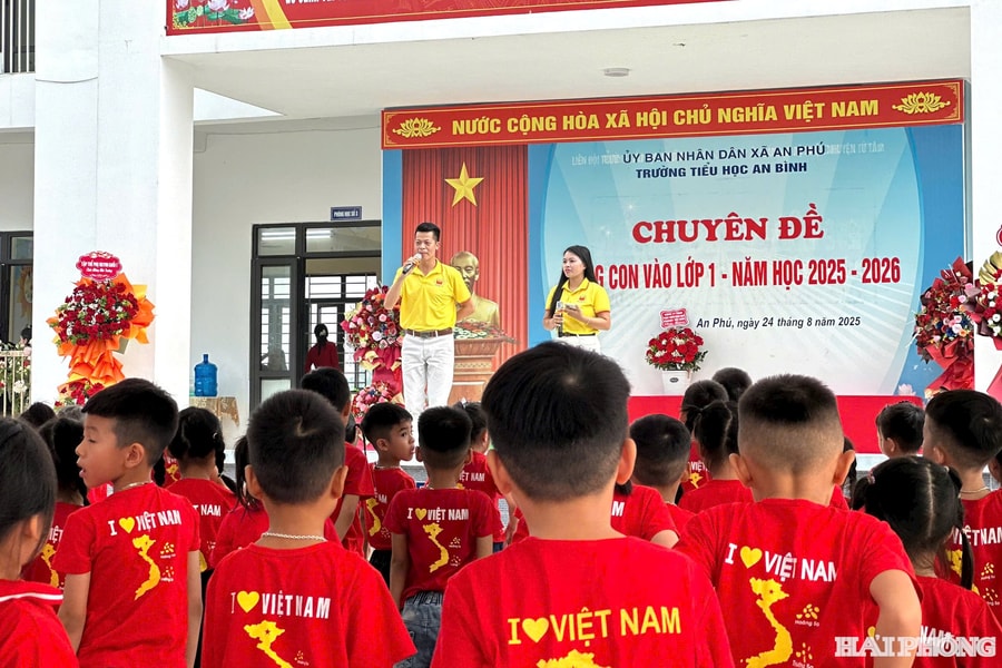 Sẵn sàng 'cùng con vào lớp 1'