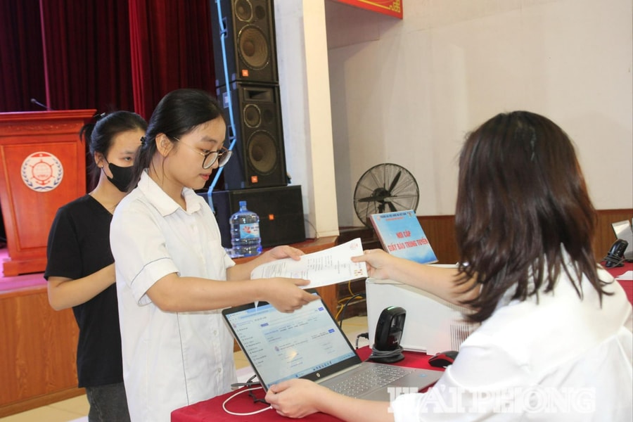 Bộ Giáo dục và Đào tạo đẩy lịch xét tuyển đại học năm 2026 lên sớm nửa tháng