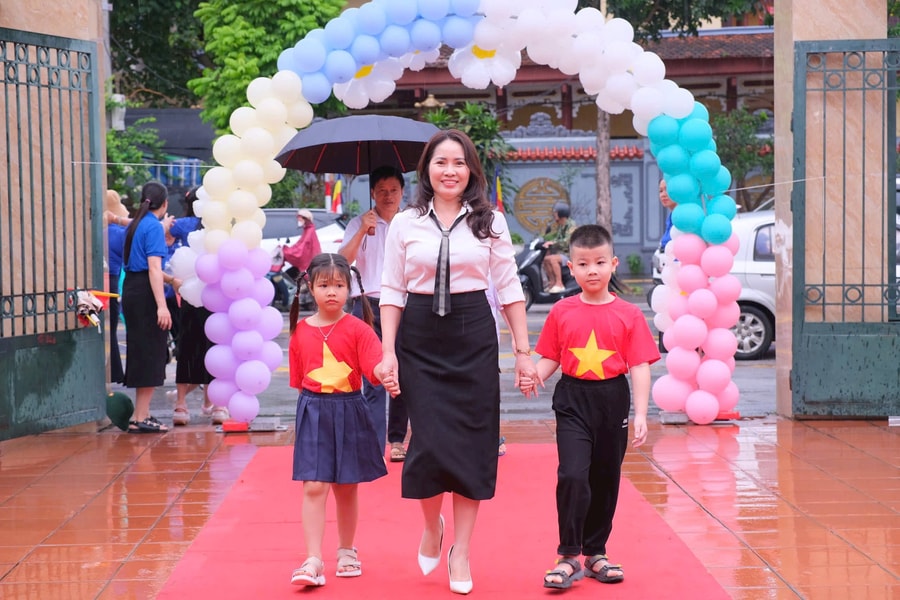 Học sinh Hải Phòng hân hoan tựu trường