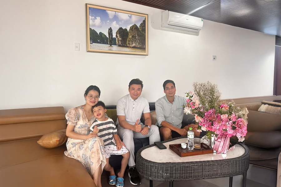 Tourists stranded on Cat Ba island by storm No. 5 enjoy free or discounted accommodation
