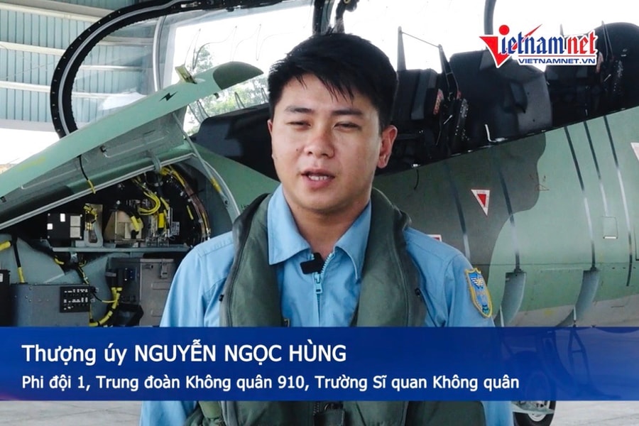 Tự hào phi công quê xã Hà Đông, trẻ nhất đội lái máy bay L-39NG mừng Quốc khánh