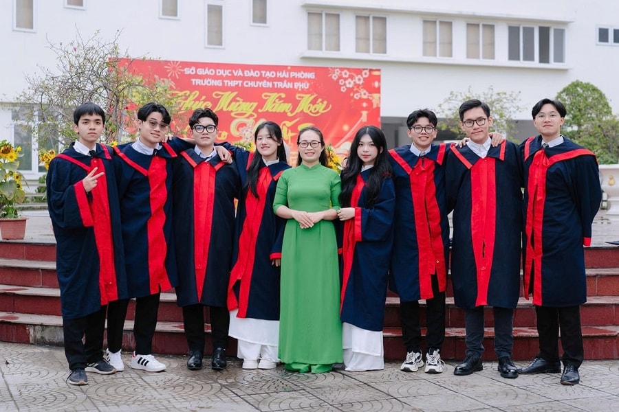 Cùng học trò vươn tới đỉnh cao