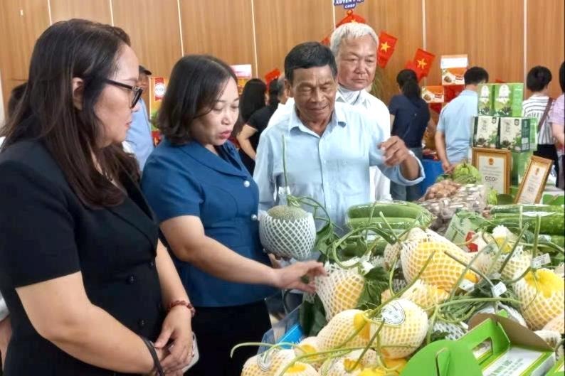 Hai Phong seeks value chain linkage solutions for effective, sustainable consumption of agricultural and aquatic products
