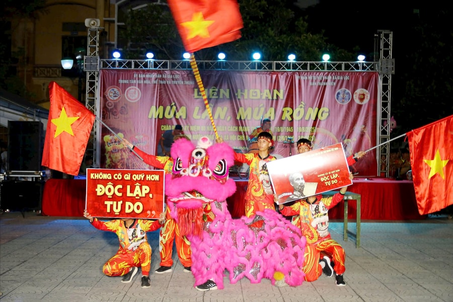 4 câu lạc bộ tham gia Liên hoan múa lân - rồng lần thứ I xã Gia Lộc