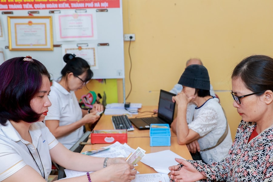 Những trường hợp được chi trả gộp 2 tháng lương hưu, trợ cấp bảo hiểm xã hội