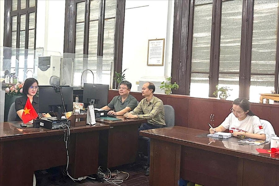 Bảo đảm việc chuyển tiền, rút tiền mặt tặng quà cho nhân dân dịp 2/9