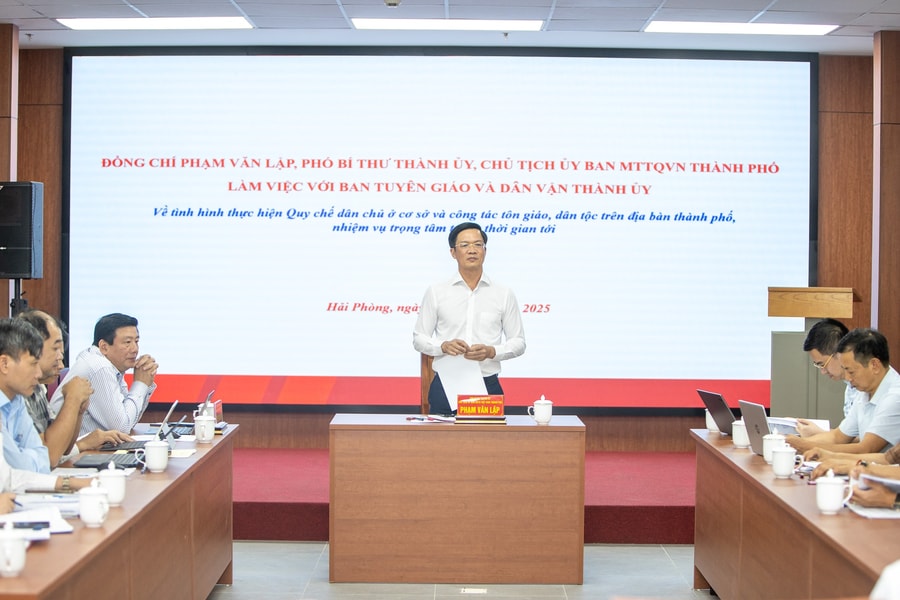 Tăng cường kiểm tra, nắm bắt tình hình thực hiện Quy chế dân chủ ở cơ sở và công tác tín ngưỡng, tôn giáo