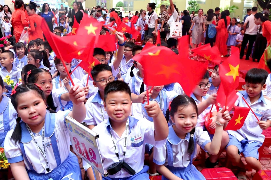 Học sinh Hải Phòng náo nức đón ngày khai trường