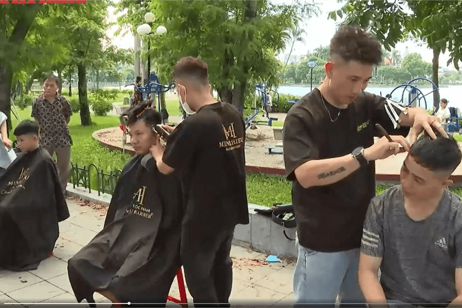 'Cắt tóc đổi nụ cười' ở Tây Hải Phòng