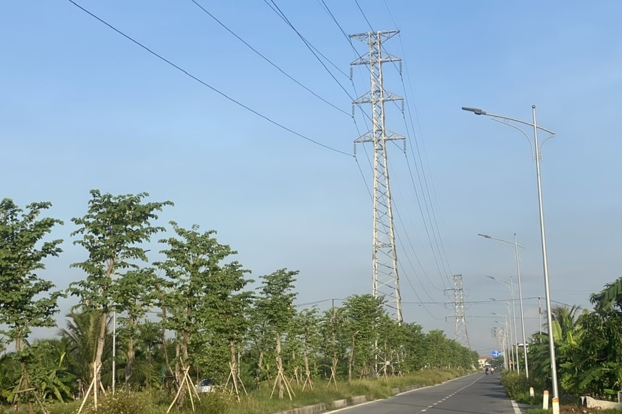 Hệ thống đèn chiếu sáng trên đường Phú Thái không hoạt động