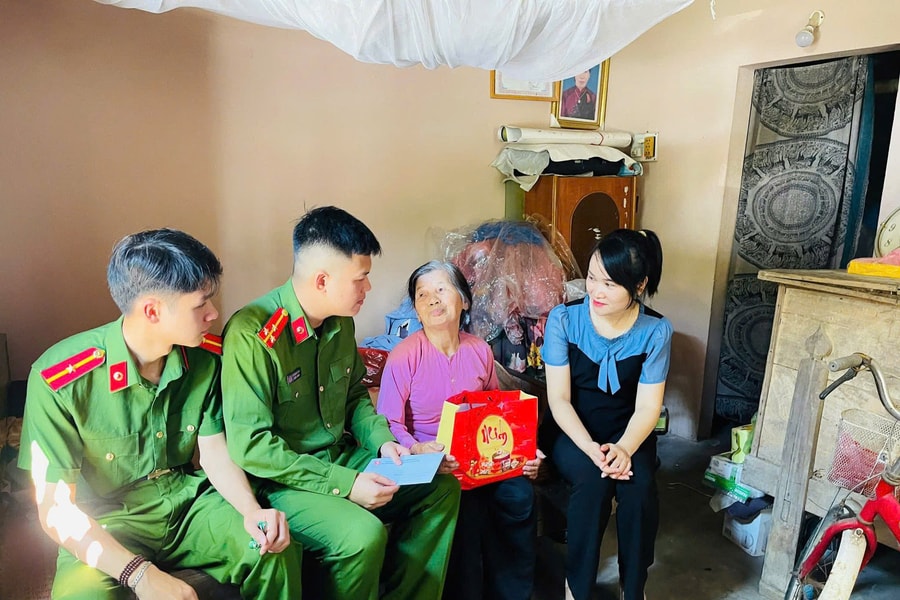 Thượng úy công an 13 lần hiến máu tình nguyện